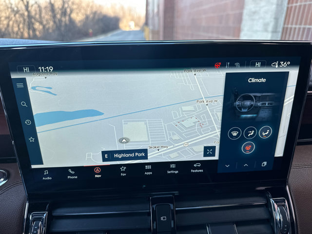 Used 2023 Lincoln Navigator L Reserve image 16