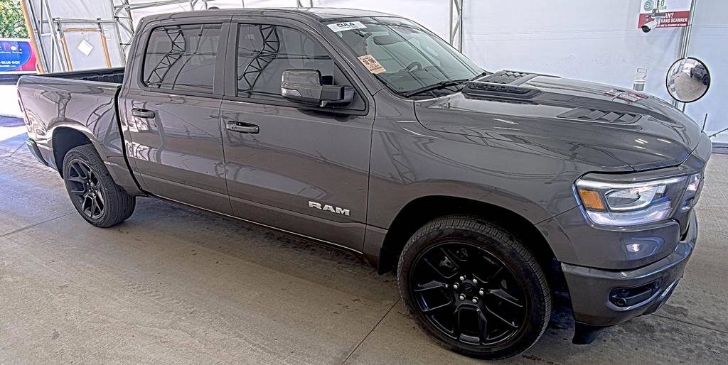 Used 2023 RAM 1500 Laramie AWD/4WD image 3