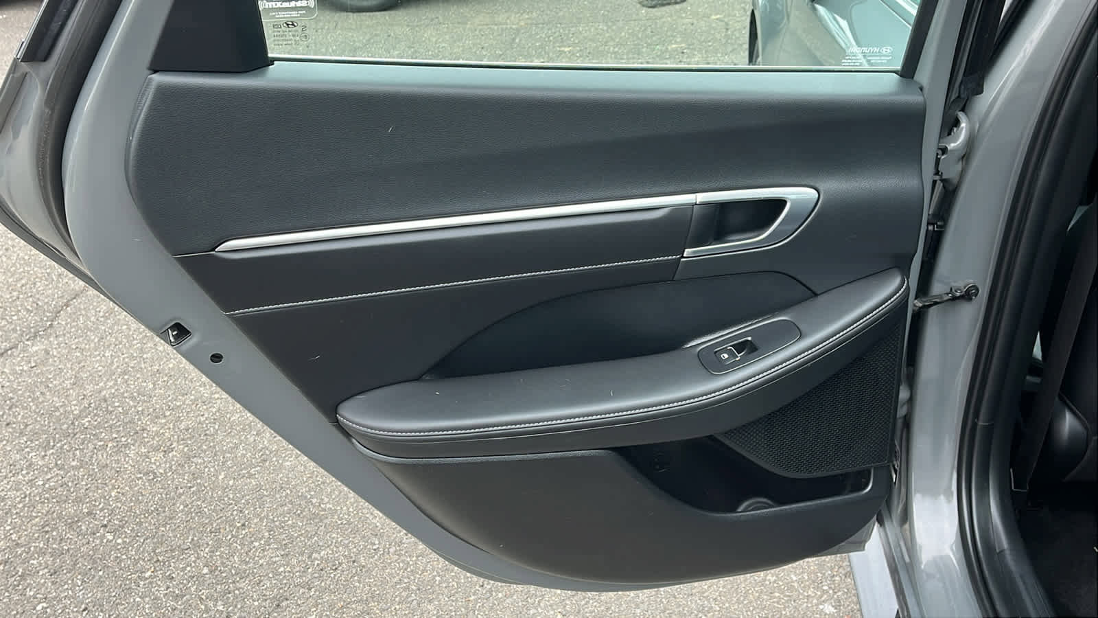 Used 2023 Hyundai Sonata Limited image 19