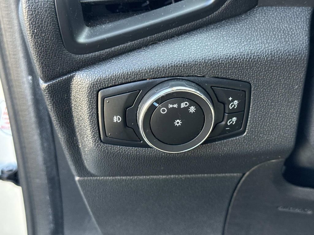 Used 2021 Ford EcoSport SES image 33