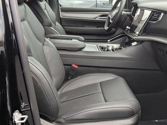 New 2026 Jeep Grand Wagoneer L Limited AWD/4WD image 19