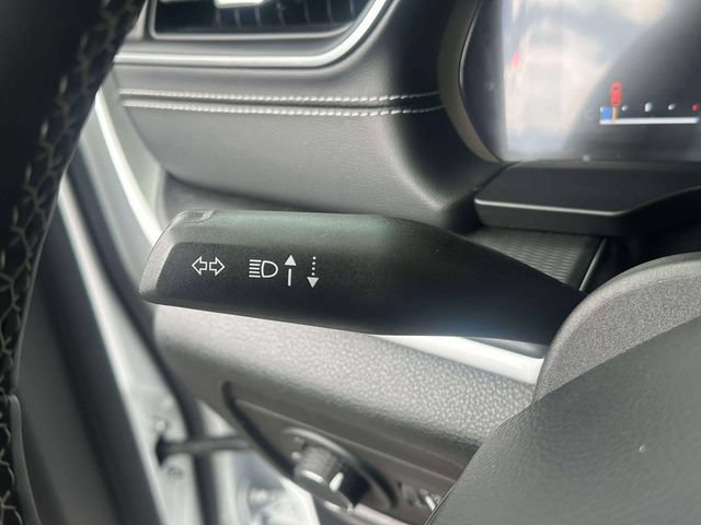 Used 2023 Jeep Grand Cherokee L Laredo AWD/4WD image 24