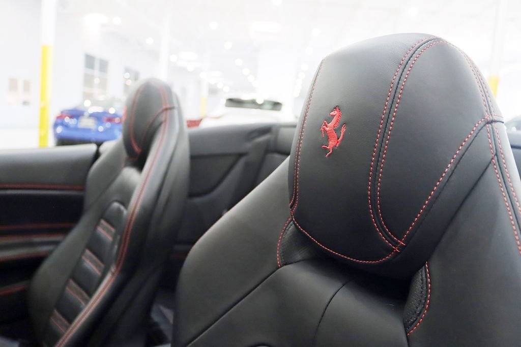 Used 2016 Ferrari California T RWD image 27