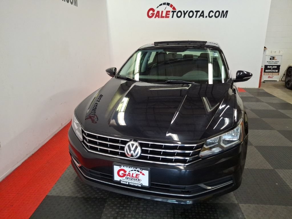 Used 2017 Volkswagen Passat 1.8T SE FWD image 3