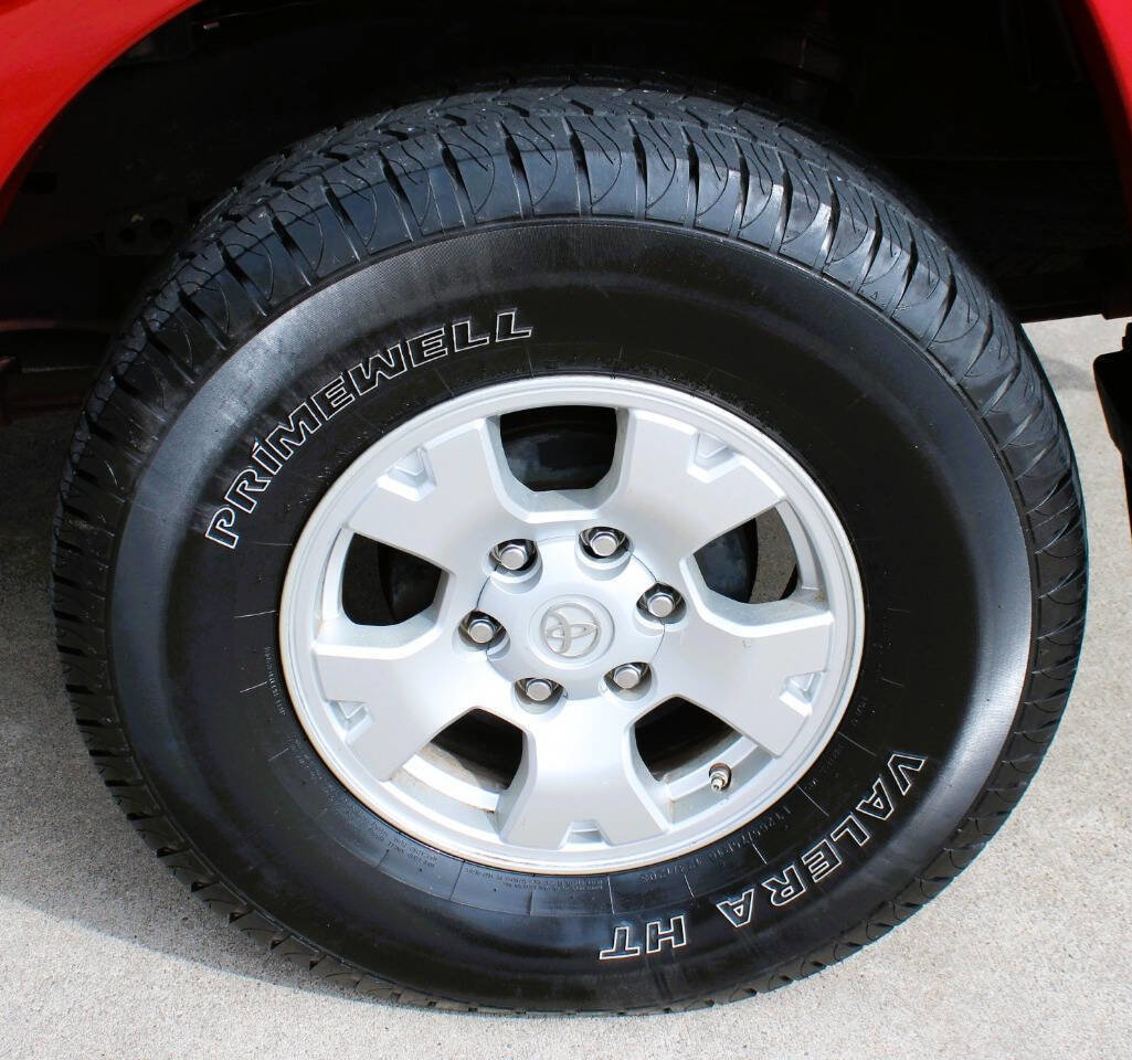 Used 2009 Toyota Tacoma PreRunner image 12