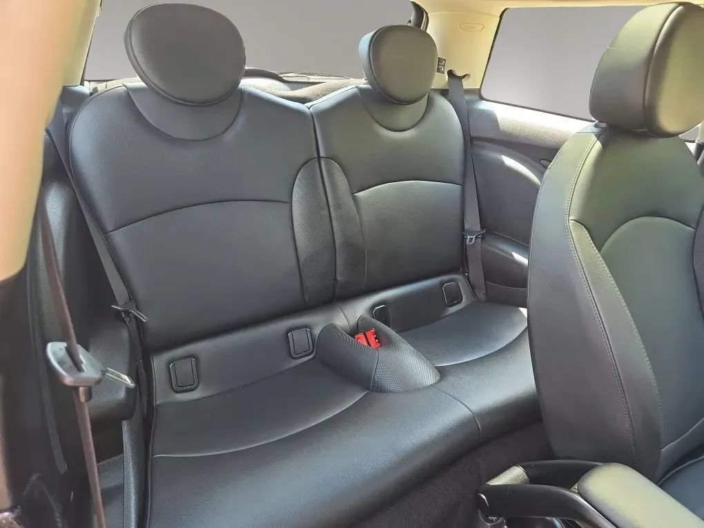Used 2013 MINI Cooper S FWD image 33