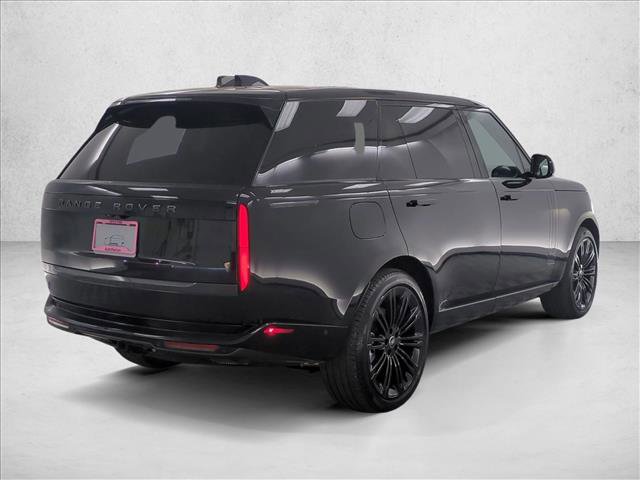 Certified 2025 Land Rover Range Rover Long Wheelbase SE AWD/4WD image 5