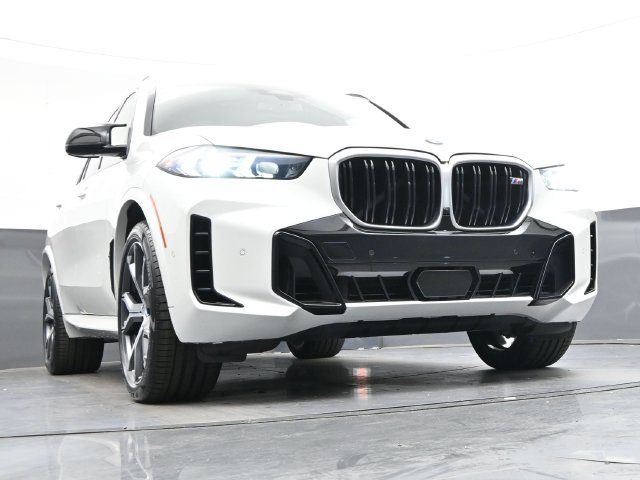 Used 2025 BMW X5 M60i AWD/4WD image 41