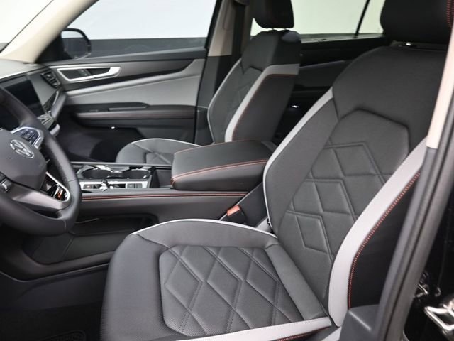 New 2026 Volkswagen Atlas Peak Edition image 19