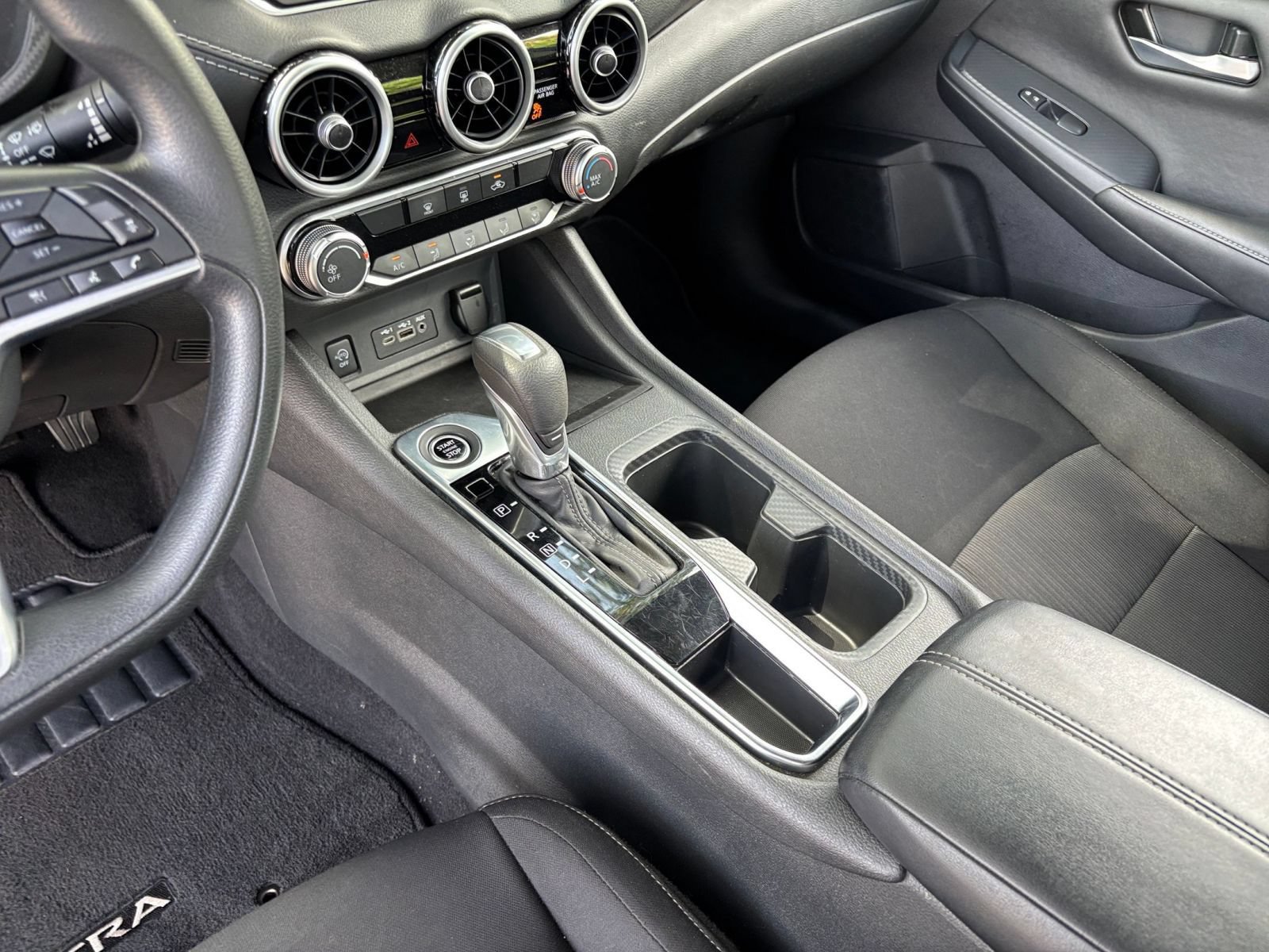 Used 2025 Nissan Sentra SV FWD image 38