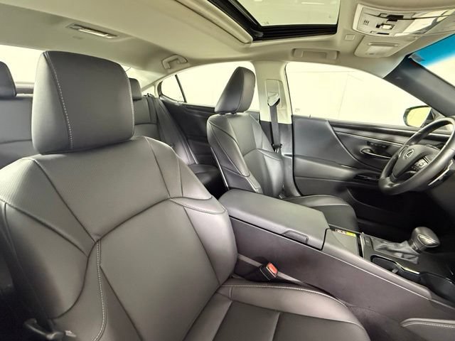 Used 2025 Lexus ES 350 w/ Premium Package FWD image 30