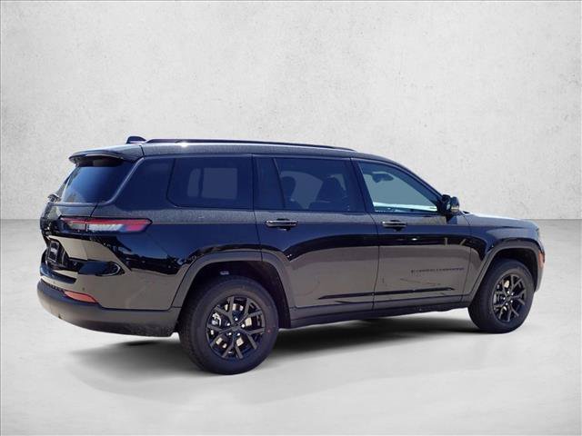 New 2026 Jeep Grand Cherokee L 4WD image 4
