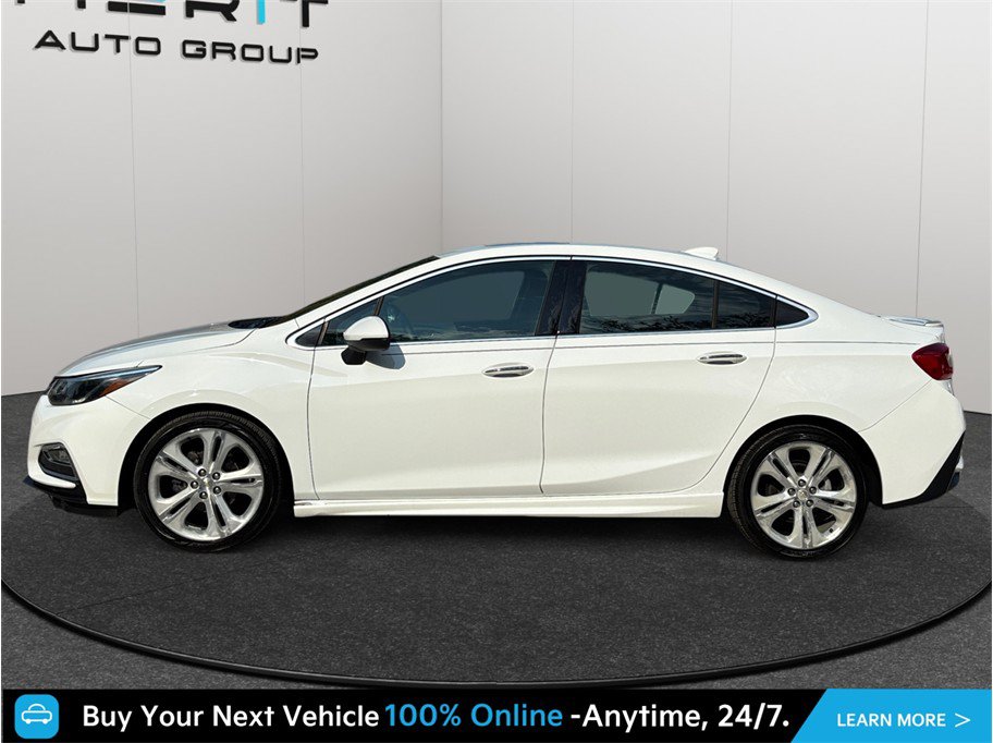 Used 2017 Chevrolet Cruze Premier FWD image 5