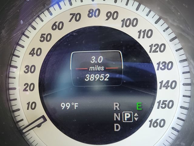 Used 2016 Mercedes-Benz CLS 400 4MATIC w/ Premium 2 Package image 28