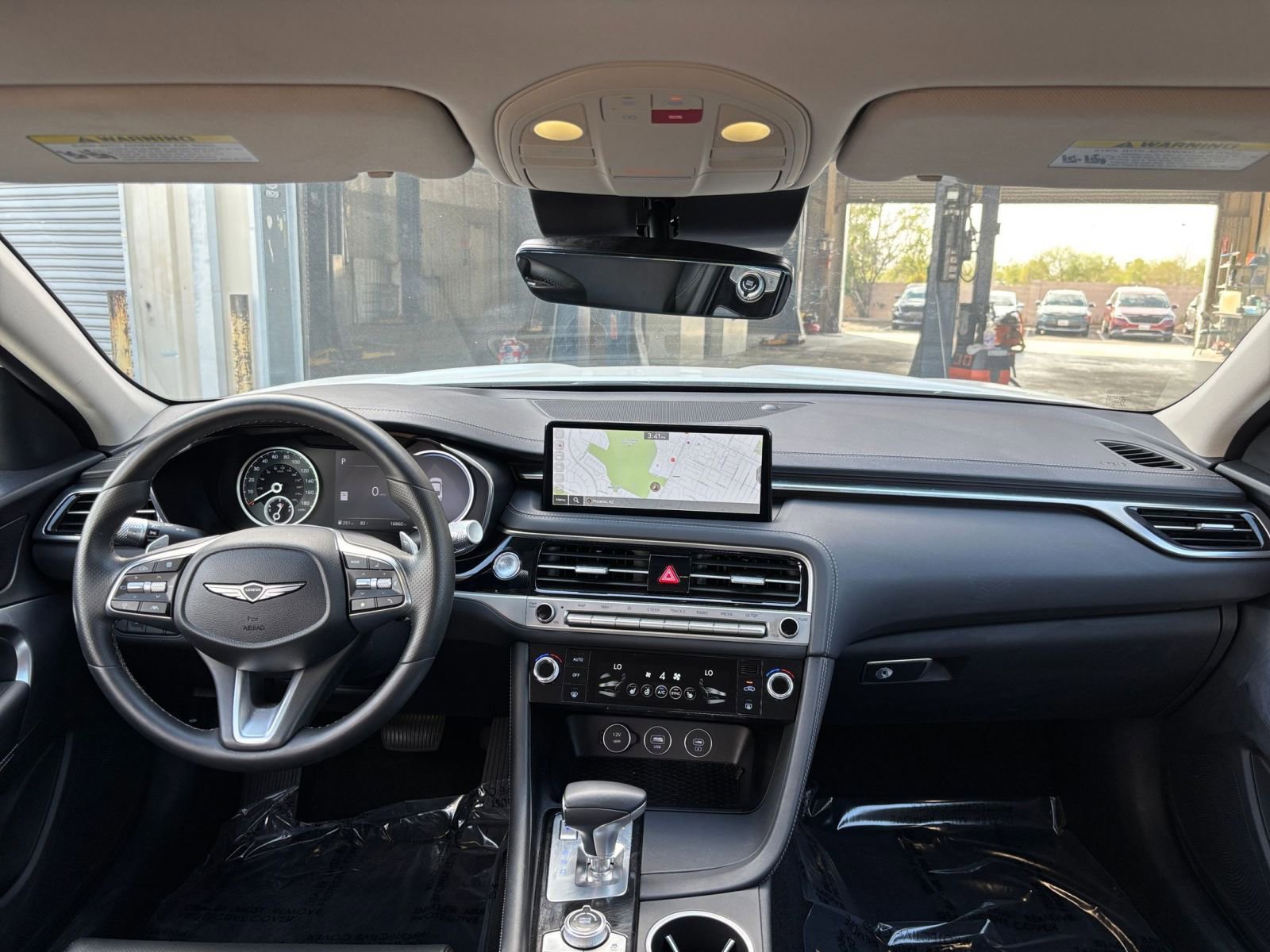 Used 2025 Genesis G70 2.5T image 36