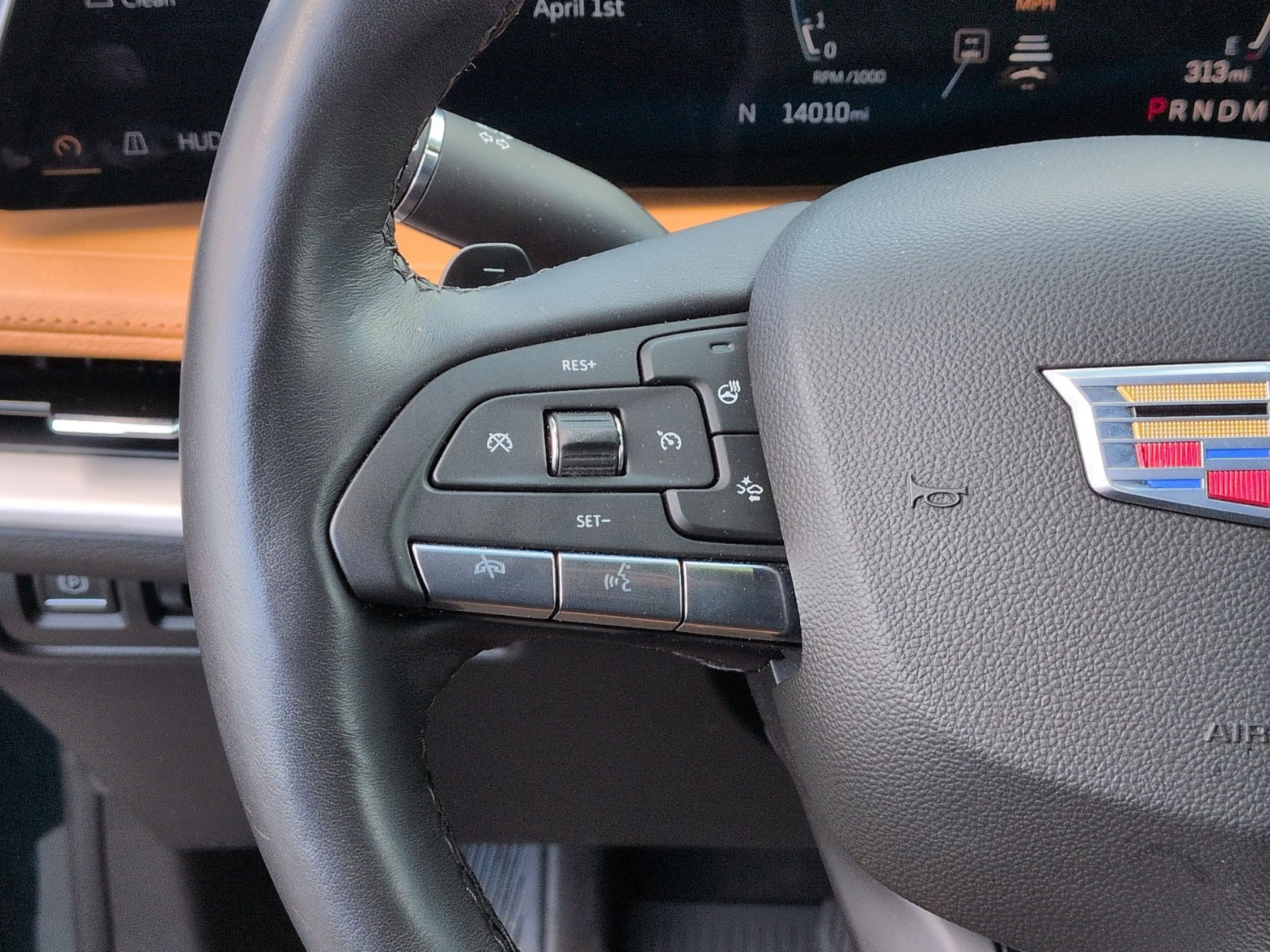 Used 2025 Cadillac XT4 Premium Luxury w/ Technology Package image 18