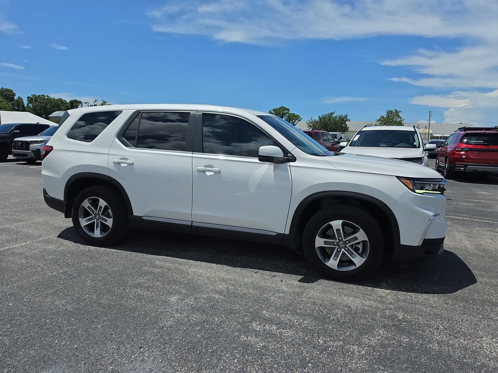 Certified 2025 Honda Pilot EX-L image 2