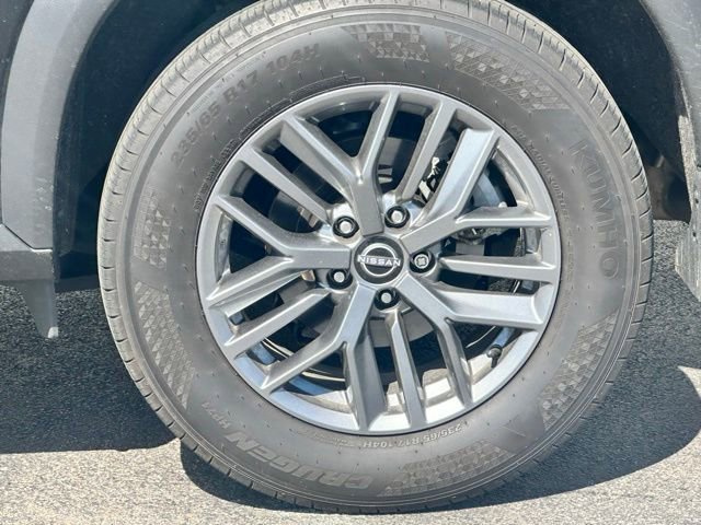 Used 2023 Nissan Rogue S AWD/4WD image 5