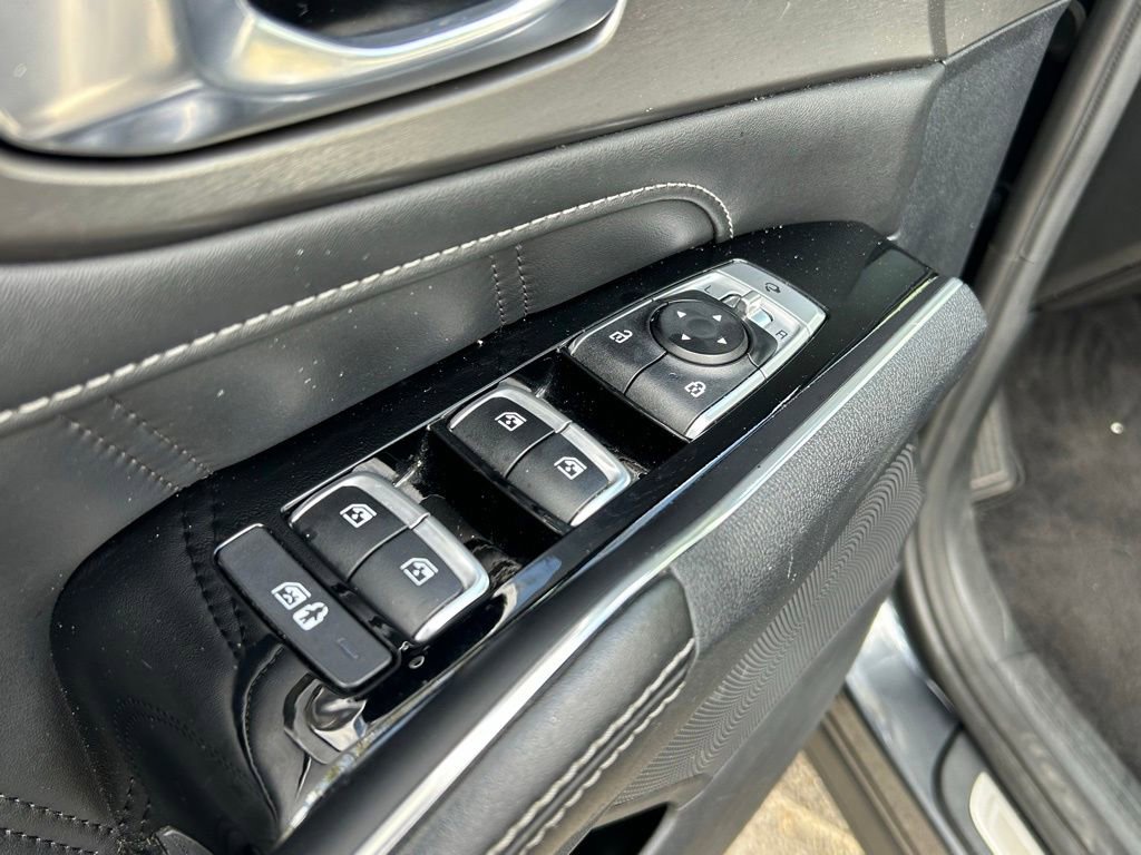 Used 2023 Kia Sorento SX image 27