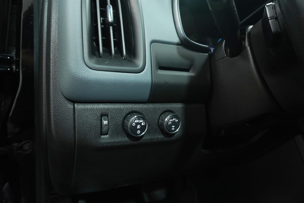 Used 2018 Chevrolet Colorado Z71 AWD/4WD image 20
