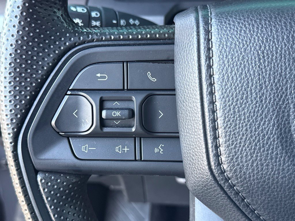 Certified 2025 Toyota Tacoma SR5 AWD/4WD image 21