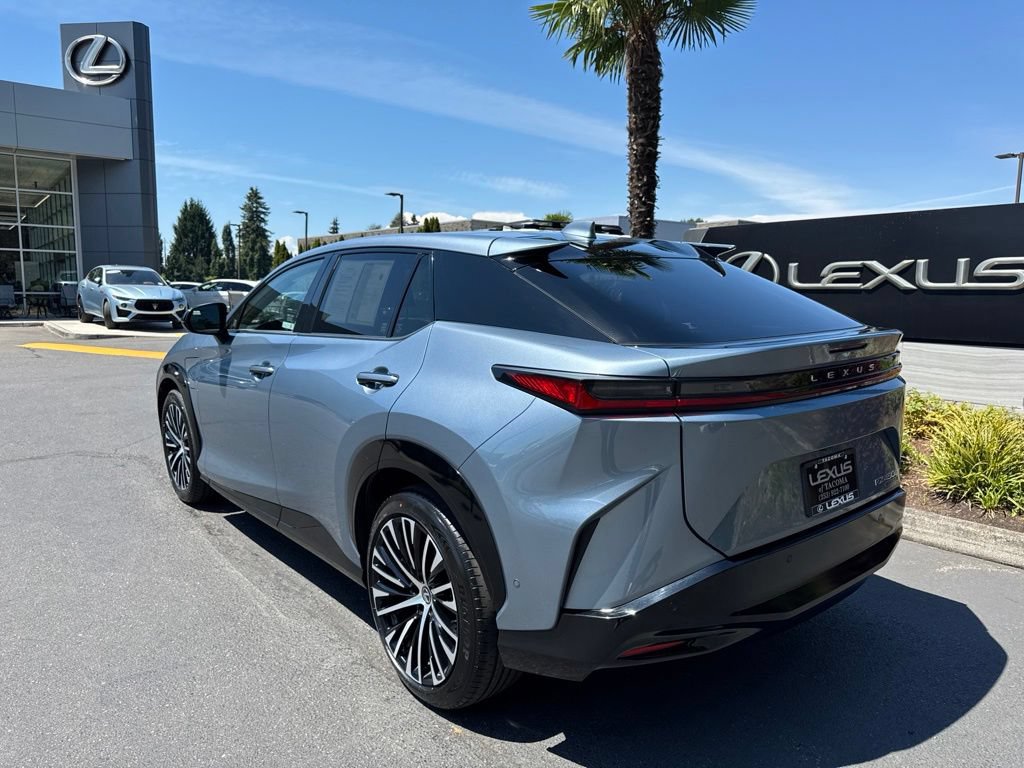 Certified 2023 Lexus RZ 450e Premium w/ Cold Area Package AWD/4WD image 3