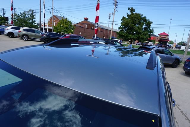 Used 2023 GMC Acadia SLE w/ Driver Convenience Package AWD/4WD image 11