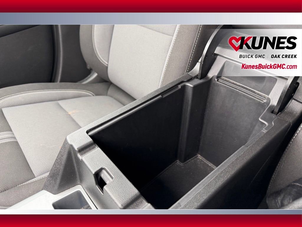 Used 2025 Chevrolet Blazer LT FWD image 18