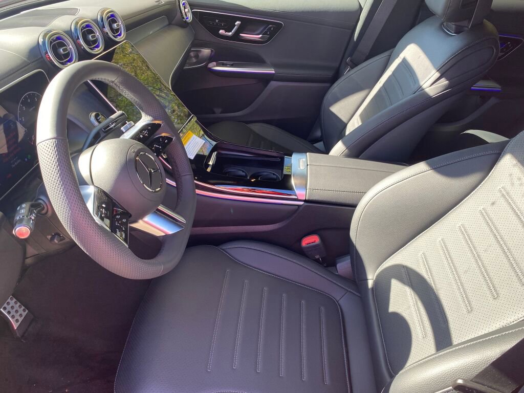 New 2025 Mercedes-Benz GLC 300 4MATIC image 6
