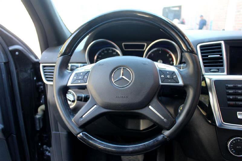 Used 2013 Mercedes-Benz ML 350 BlueTEC 4MATIC image 16