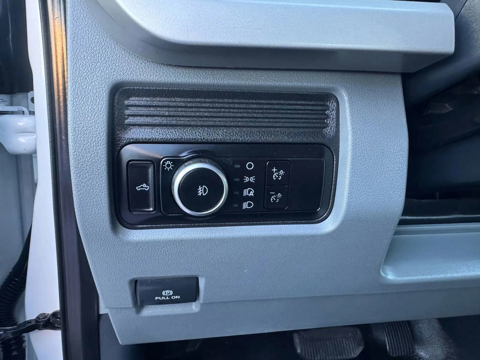 Used 2023 Ford F250 XL image 18