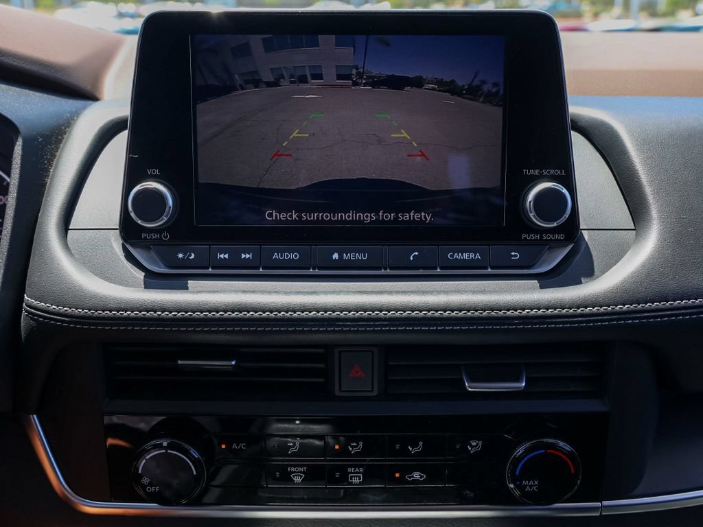 Used 2023 Nissan Rogue S FWD image 30