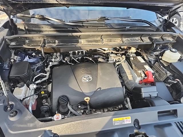 Used 2022 Toyota Highlander XSE image 11
