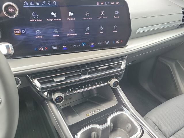 Used 2024 Chevrolet Traverse LT w/ Midnight/Sport Edition image 23