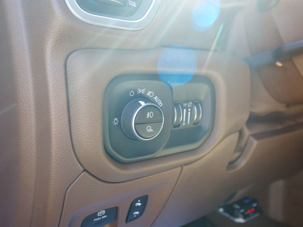 Used 2020 RAM 1500 Laramie image 21