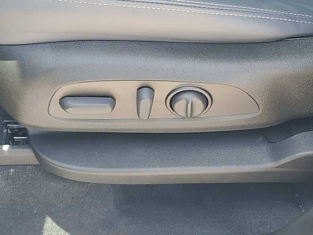 Certified 2023 Buick Enclave Essence FWD image 21