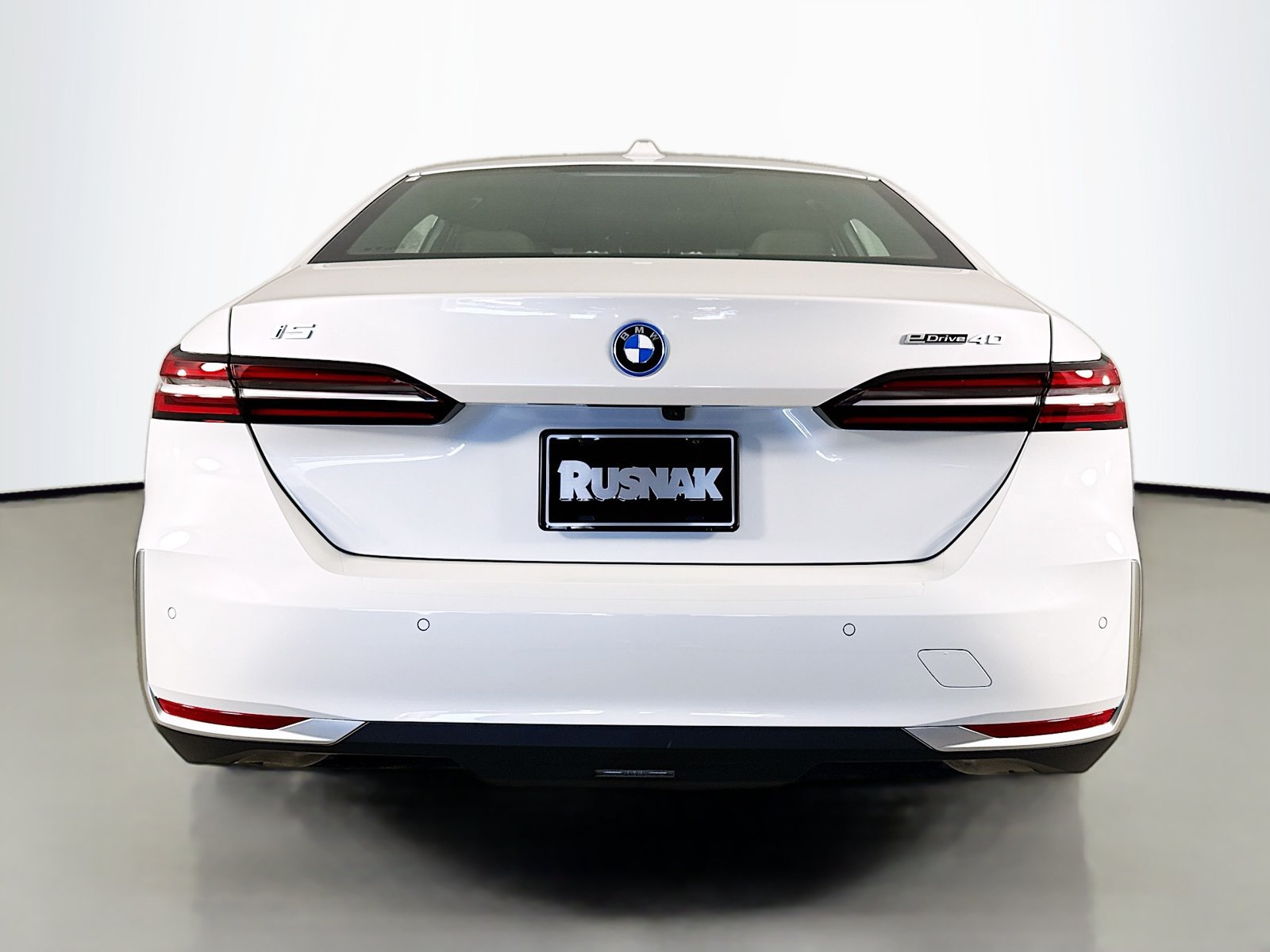 New 2027 BMW i5 eDrive40 RWD image 6