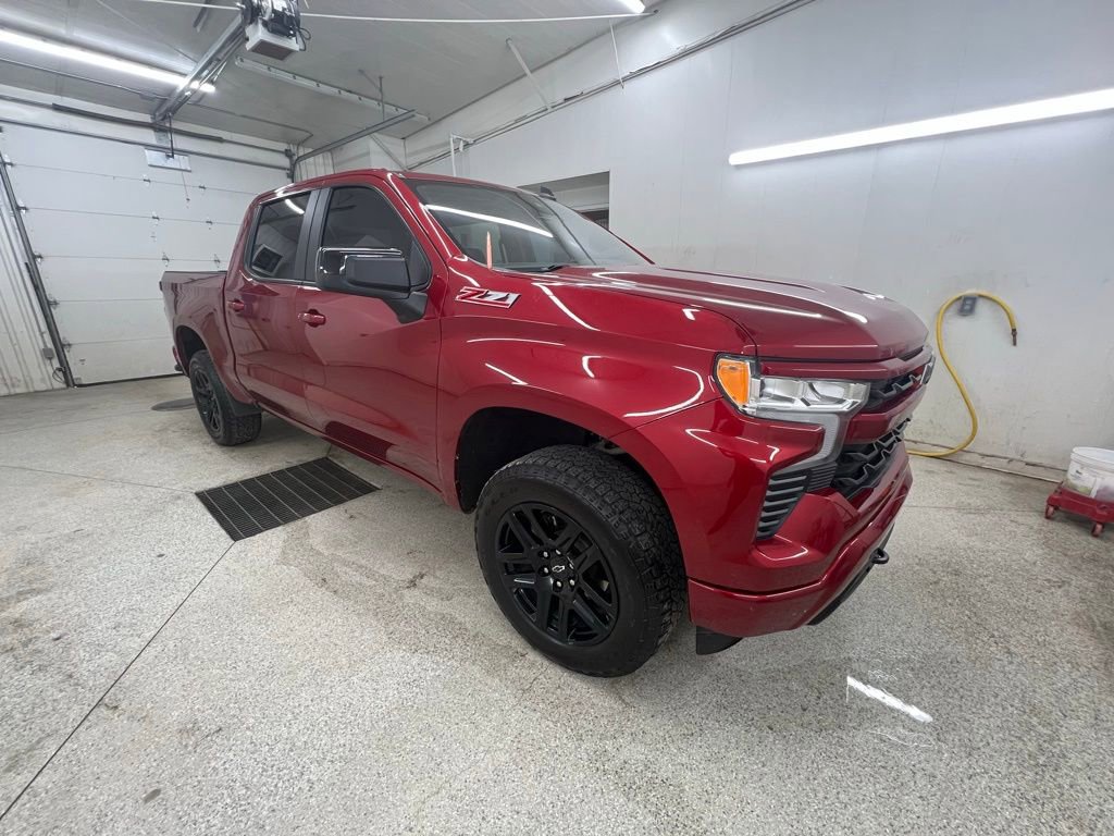 Used 2023 Chevrolet Silverado 1500 RST image 3
