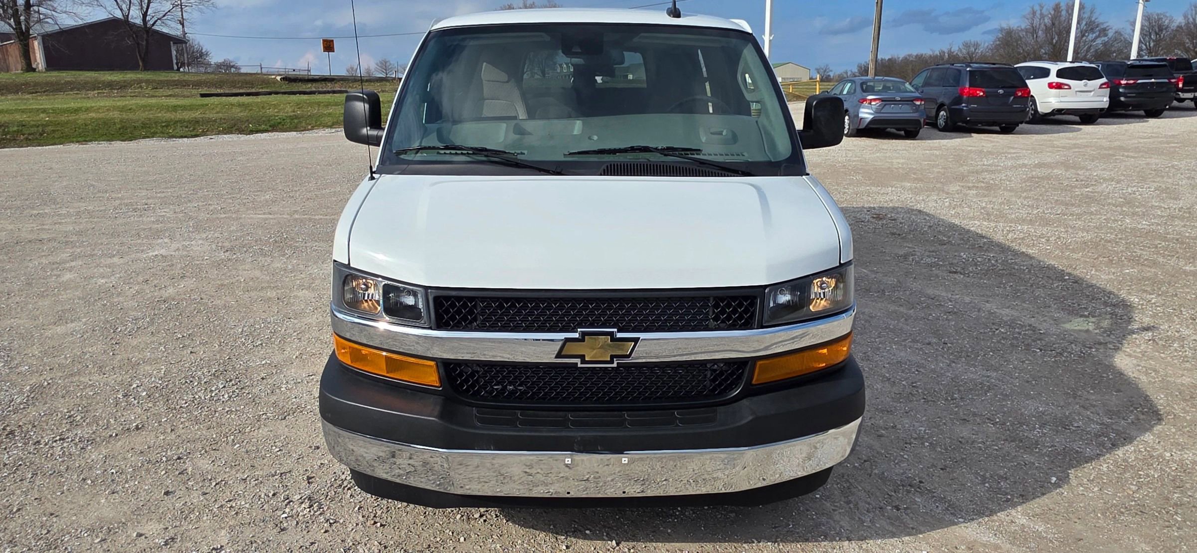 Used 2024 Chevrolet Express 3500 LT w/ LT Preferred Equipment Group image 8