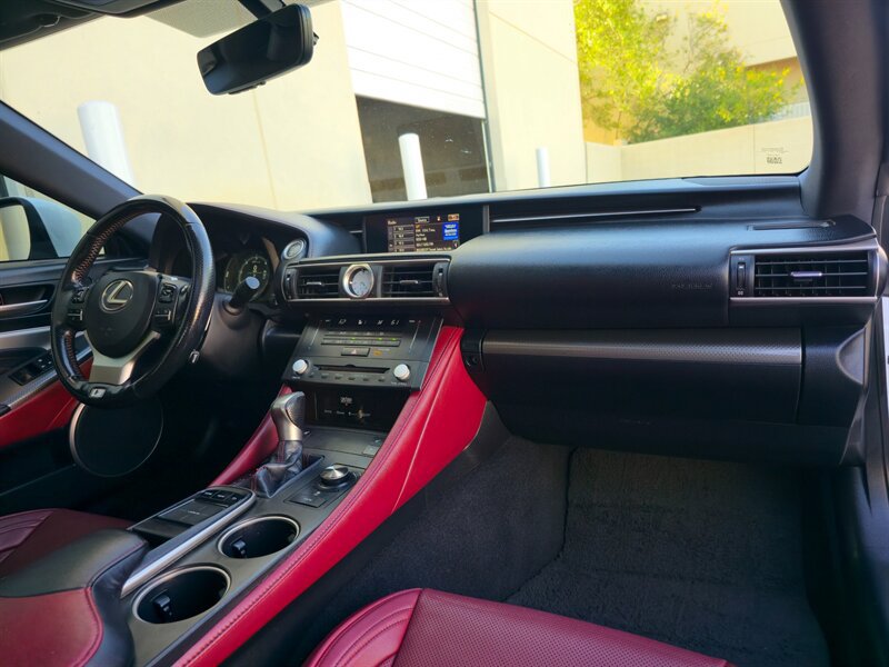 Used 2016 Lexus RC 200t RWD image 28