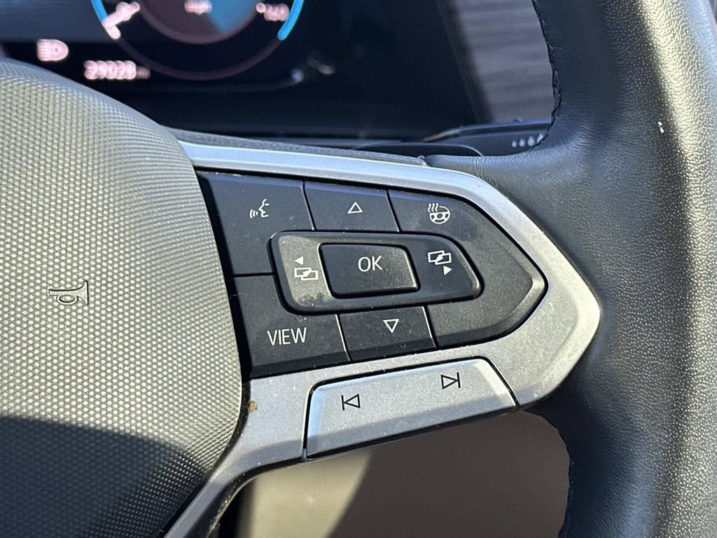Used 2024 Volkswagen Atlas SEL Premium R-Line AWD/4WD image 33