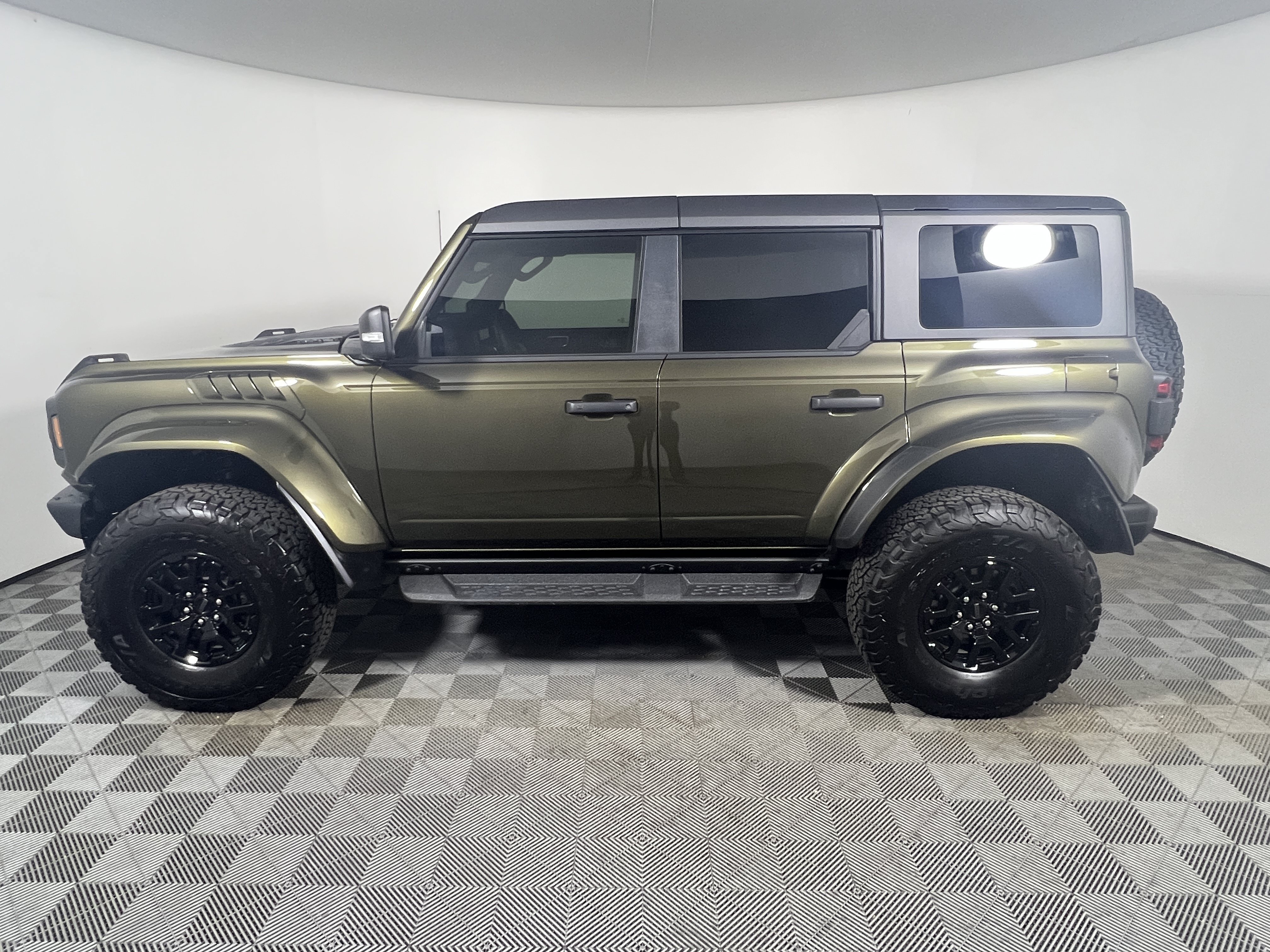 Used 2026 Ford Bronco Raptor AWD/4WD image 2
