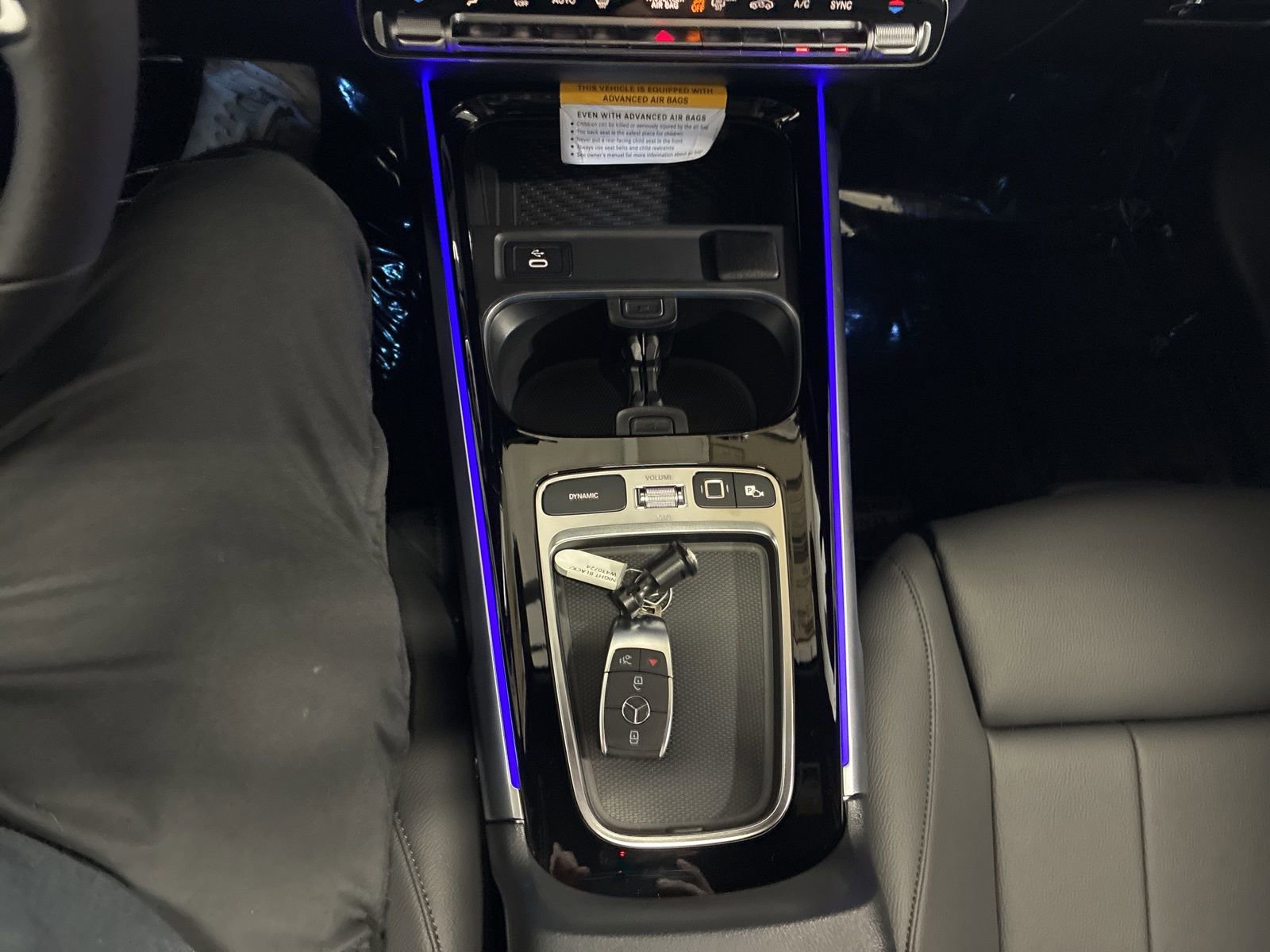 New 2025 Mercedes-Benz GLB 250 4MATIC image 15