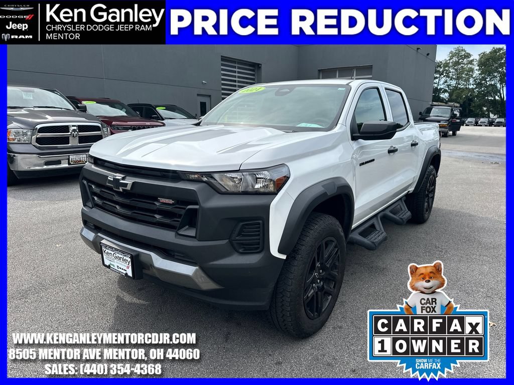 Used 2024 Chevrolet Colorado Trail Boss AWD/4WD image 3