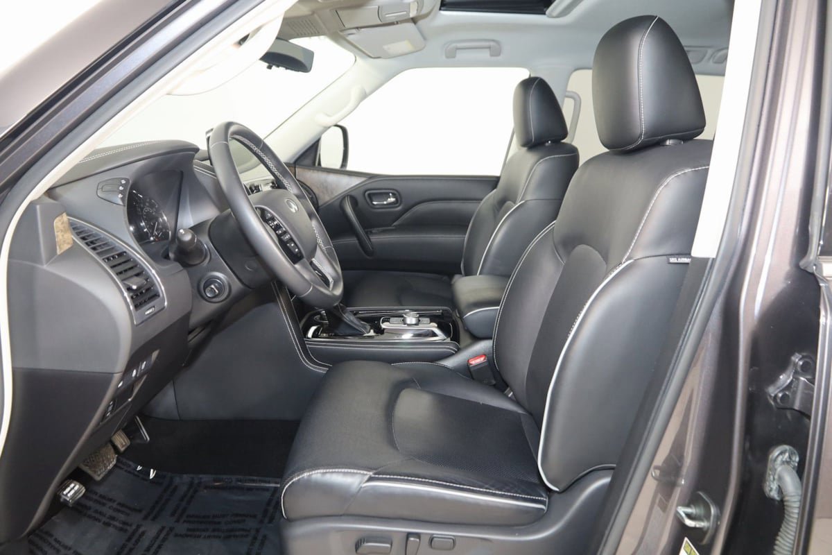 Used 2023 INFINITI QX80 Premium Select w/ All-Season Package image 12