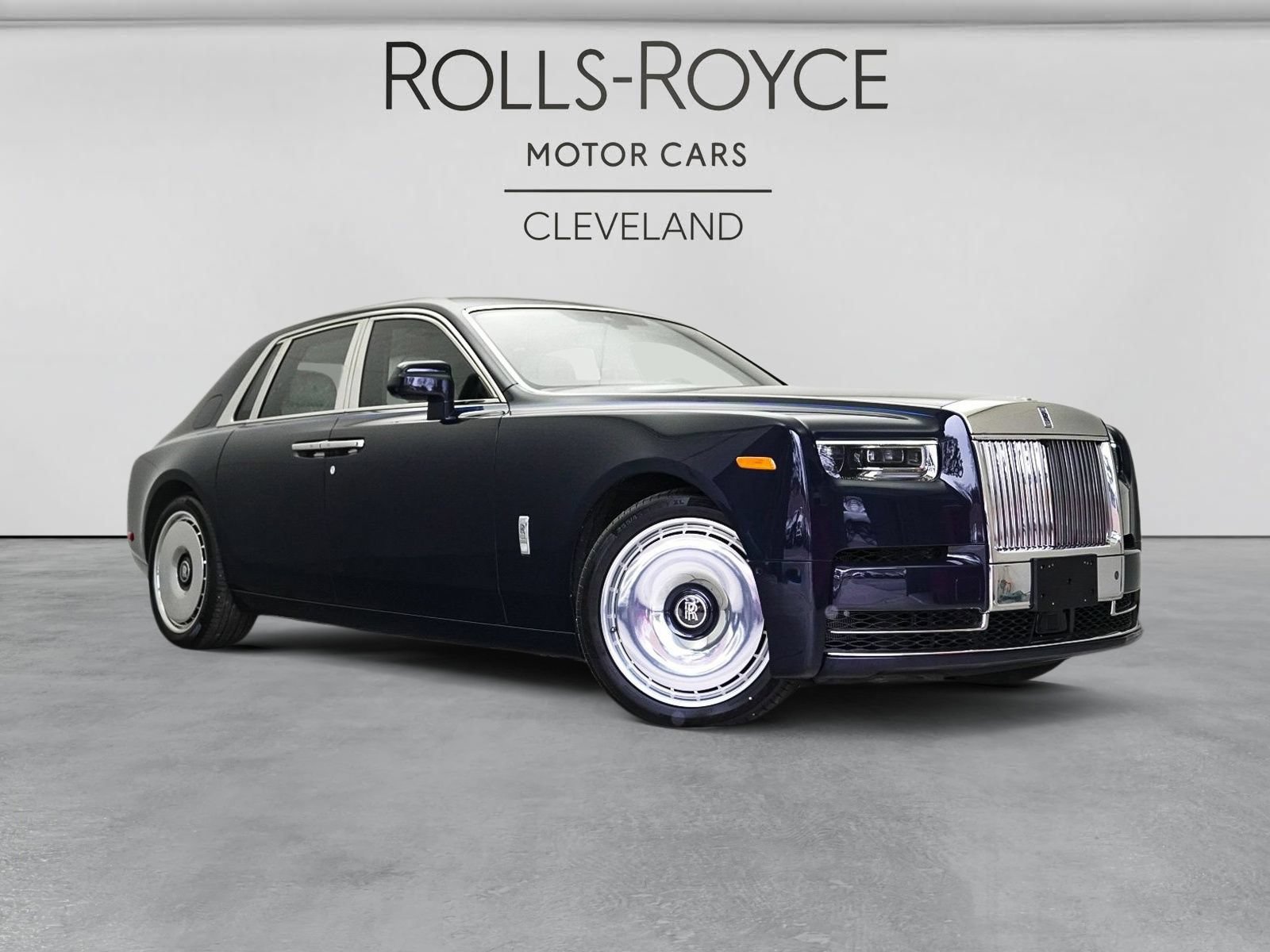 New 2026 Rolls-Royce Phantom Sedan RWD image 1
