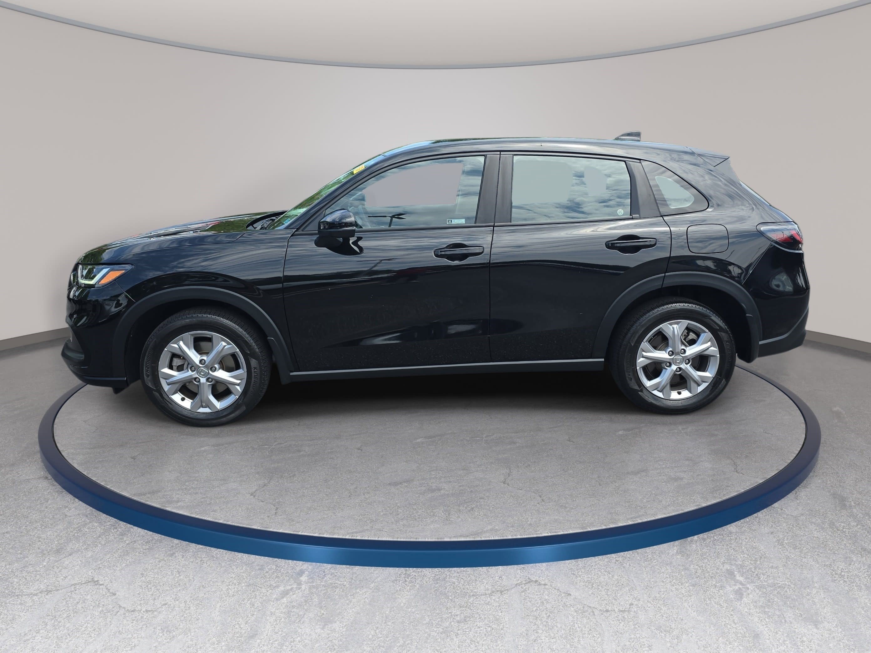 Used 2024 Honda HR-V LX image 8