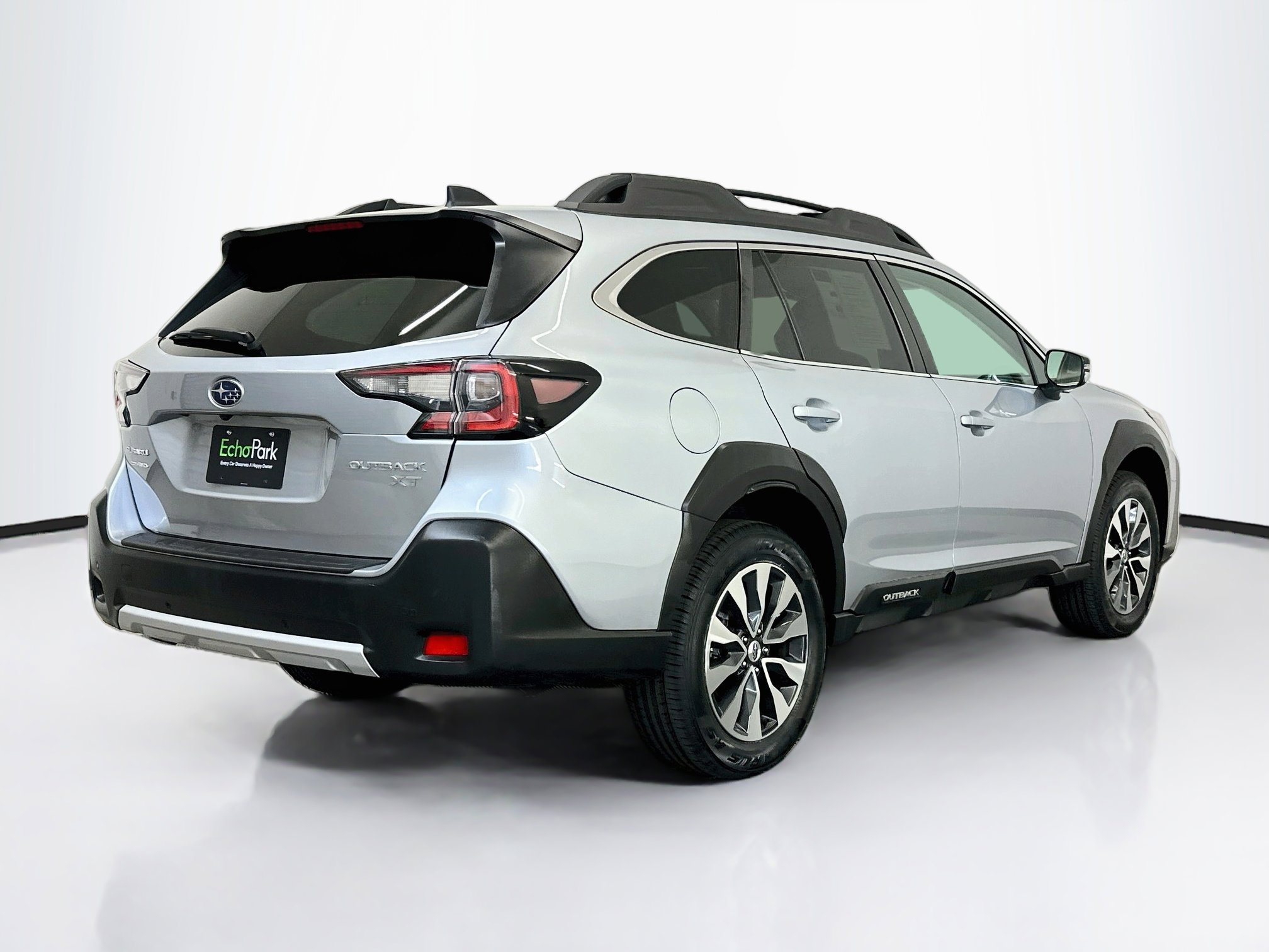 Used 2024 Subaru Outback Limited XT AWD/4WD image 9