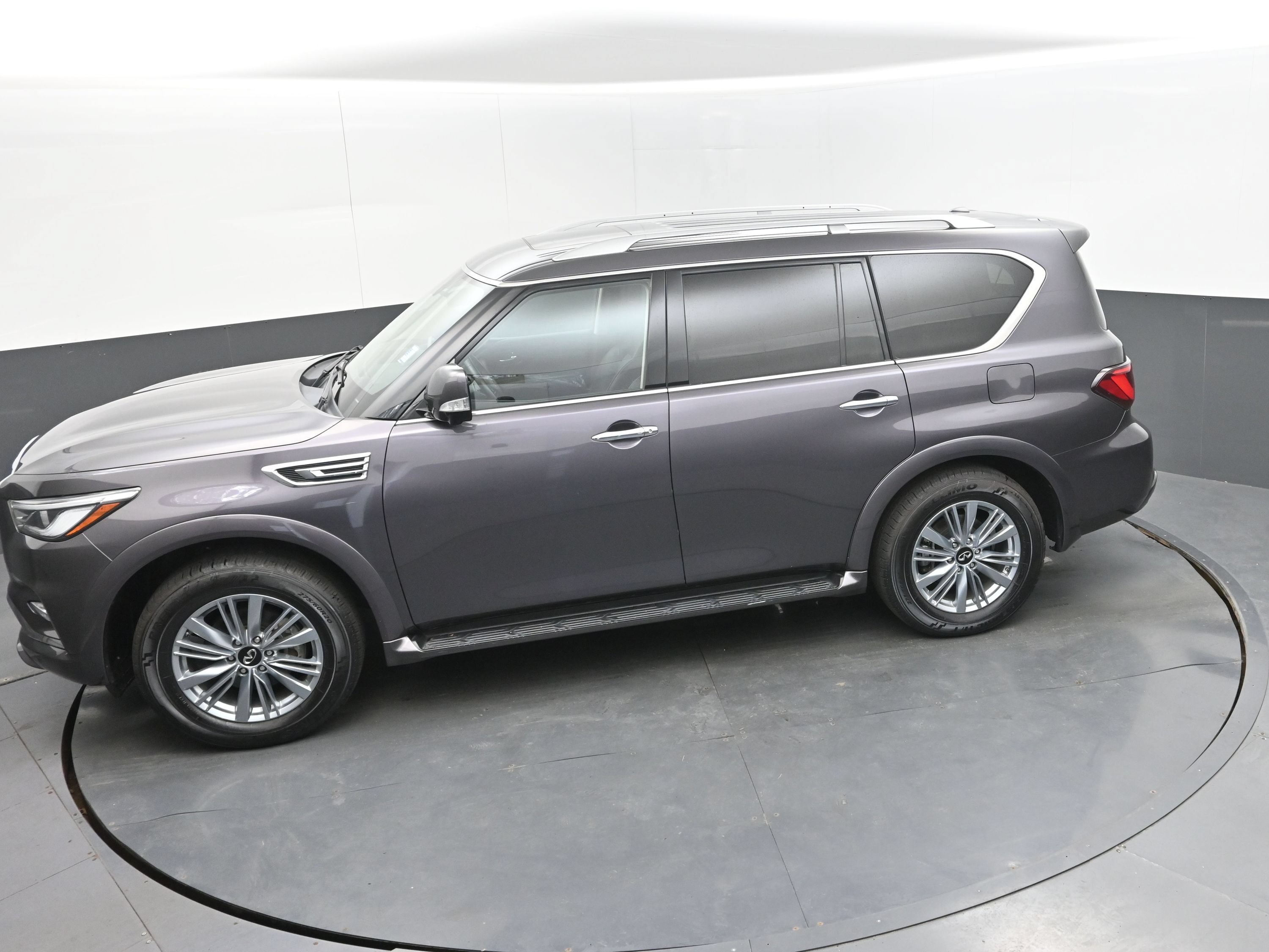 Used 2024 INFINITI QX80 Luxe AWD/4WD image 31