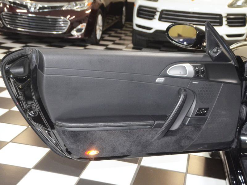 Used 2005 Porsche 911 Carrera image 17
